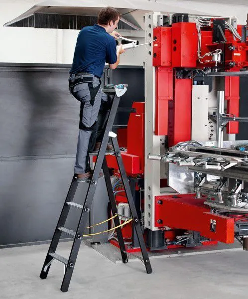 ZARGES Schwerlaststehleiter Z600m. 1x8 Sprossen, AH 4,15m